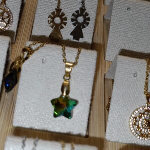 Collar estrella verde