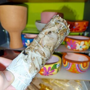 Atado de Salvia con impregnación de Copal