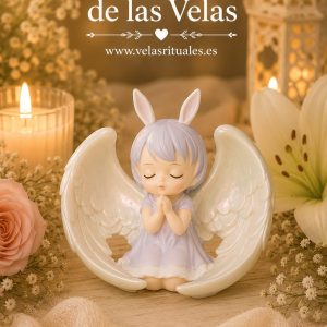 Figura hada meditando