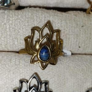 Anillo Flor de loto - Lapislazuli