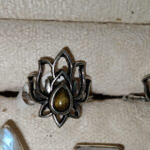 Anillo Flor de loto - ojo de tigre
