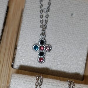 Collar Cruz cristales colores