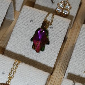 Collar mano de Fátima cristal