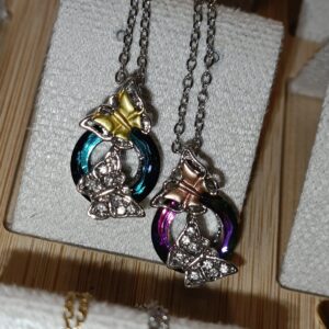 Collar Mariposa cristal rosa