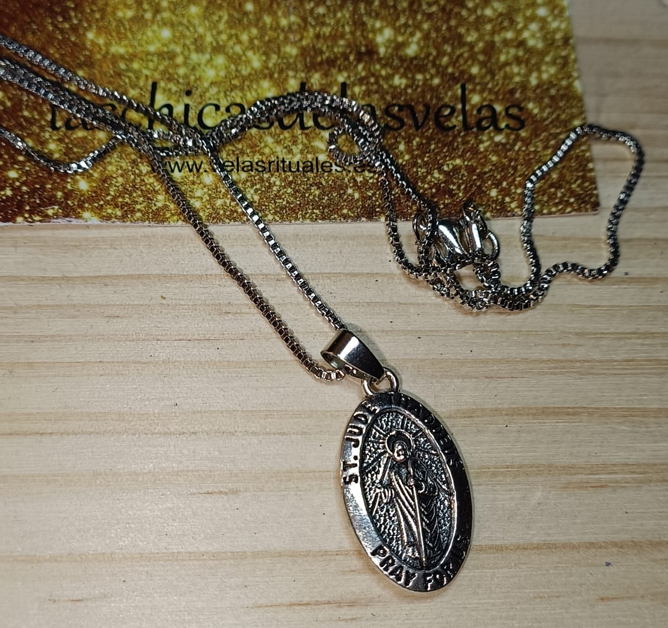 Collar San Judas Tadeo plateada