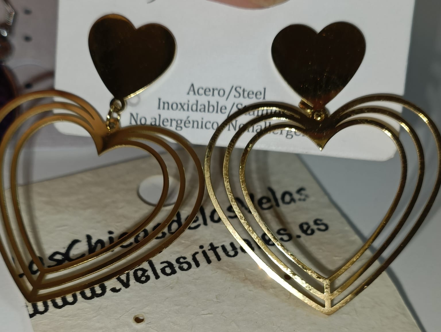 Pendientes corazón dorado