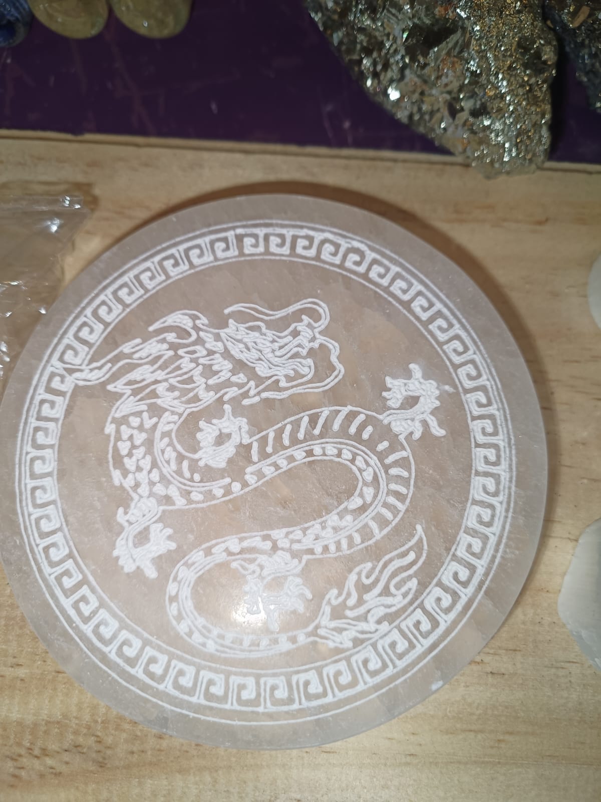 Placa selenita 10cm dragón