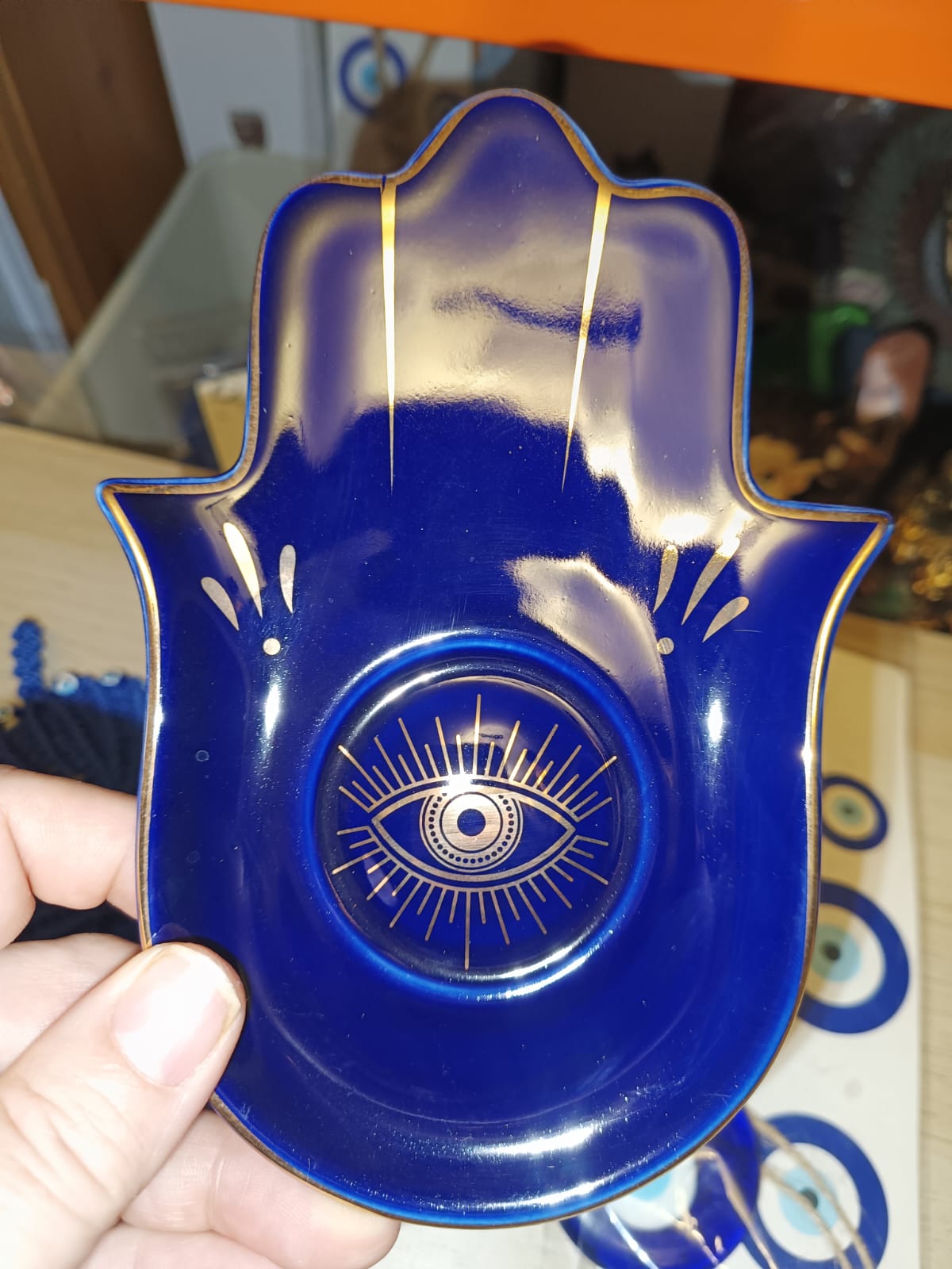 Mano de Fátima azul