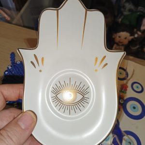 Mano de Fátima blanca