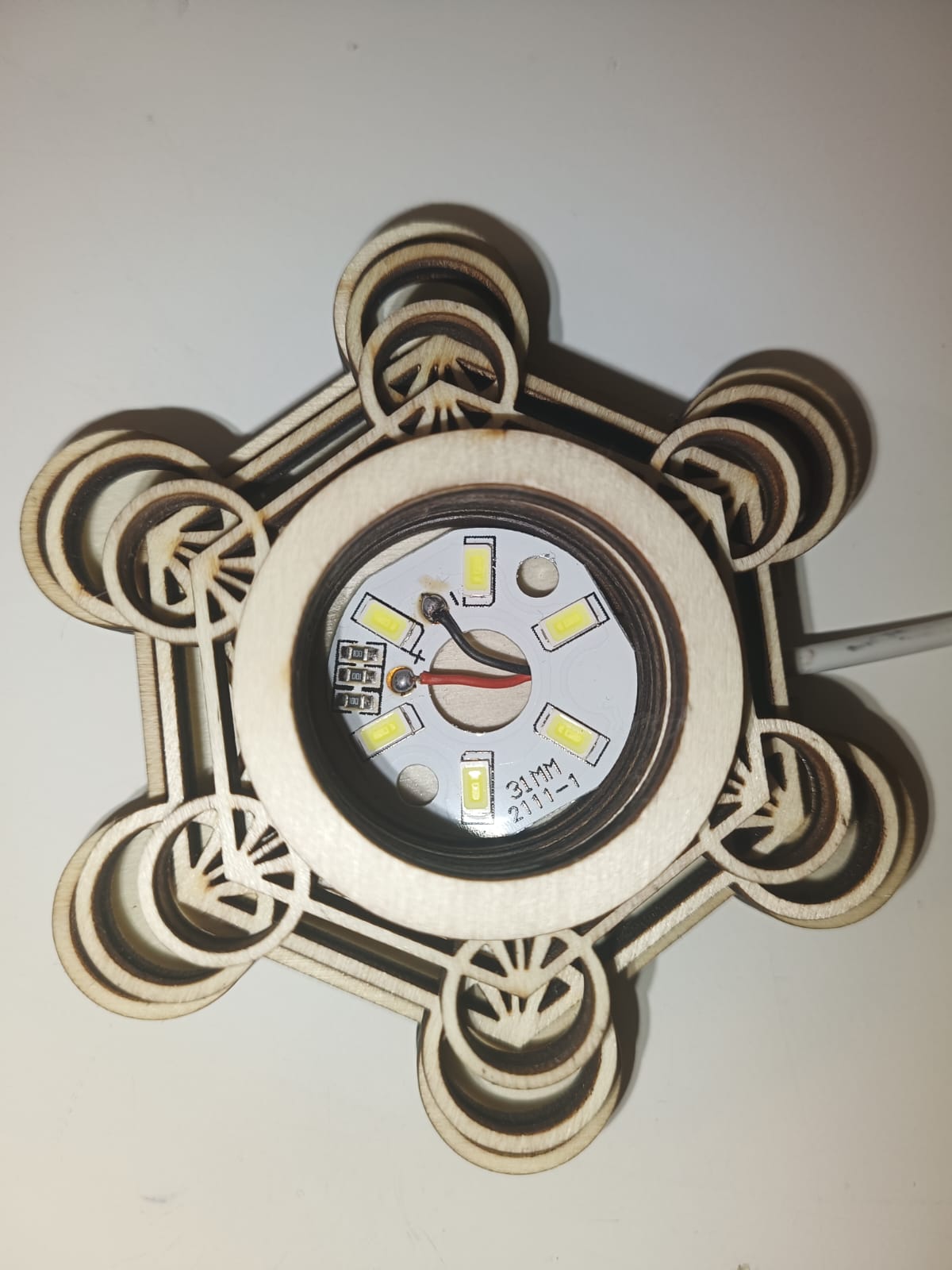 luz led tetragramaton
