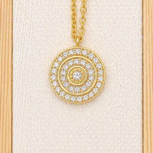 Collar con piedras
