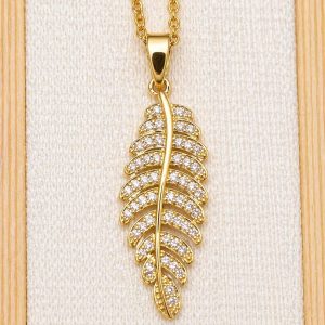 Collar hoja dorada