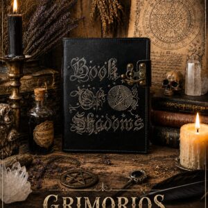 Grimorios, libros y bolígrafos
