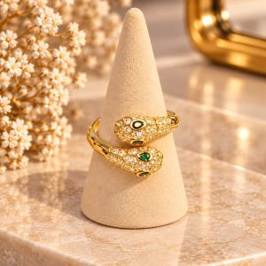 Anillo Serpiente con Baño de Rodio y Circonitas N.15