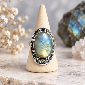 Anillo labradorita acero ajustable - protección, intuición y transformación