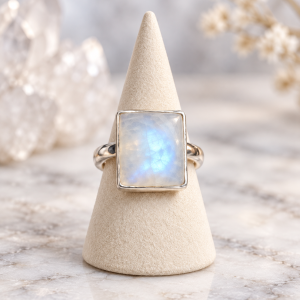 Anillo de Plata con Piedra Luna ajustable - Intuición, Ciclos y Conexión Interior