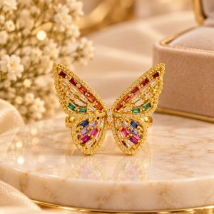 Anillo Mariposa con circonita y baño de rodio dorada N.16